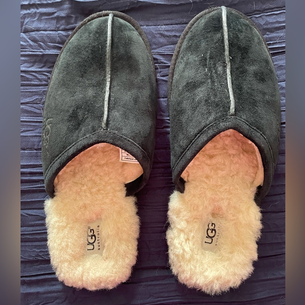 UGG Men’s Scuff Slippers